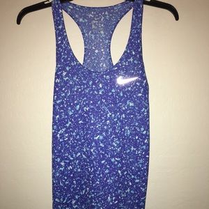 Nike workout tank top